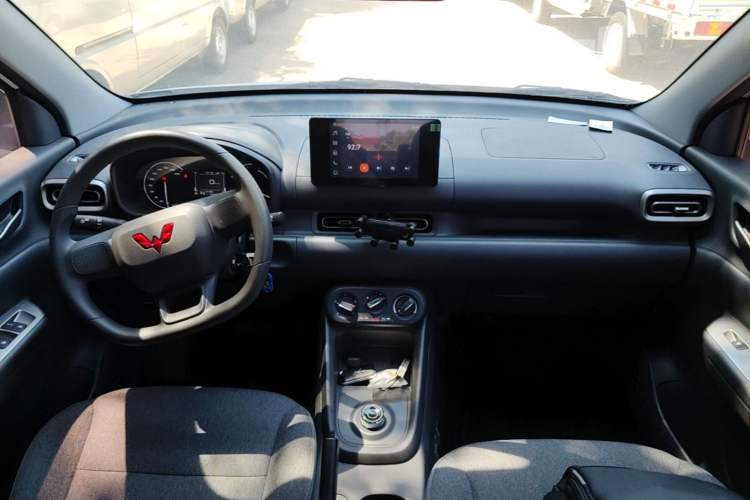 Used Wuling Hongguang New Energy  Center Console