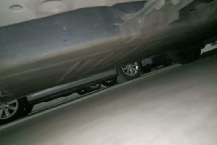 Used Wuling Hongguang New Energy 2024 All-Electric Model 300KM Standard Version Chassis Front Left