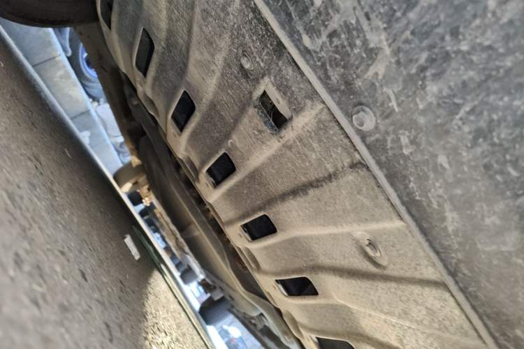 Used Wuling Hongguang New Energy 2024 All-Electric Model 300KM Practical Version Chassis Front