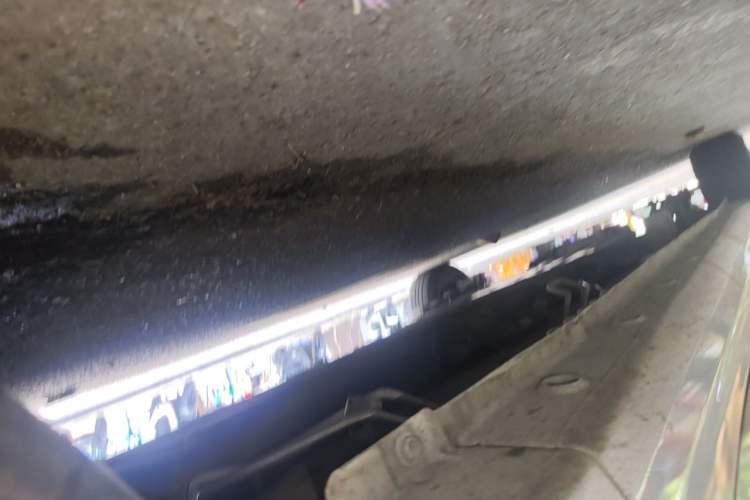 Used Wuling Hongguang New Energy 2024 All-Electric Model 300KM Standard Version Chassis Front Right