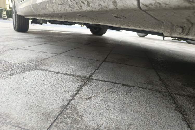 Used Wuling Hongguang New Energy 2024 All-Electric Model 300KM Standard Version Chassis Front Right