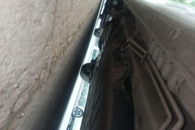 Used Wuling Hongguang New Energy 2024 All-Electric Model 300KM Standard Version Chassis Front Right