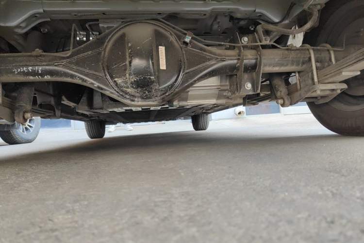 Used Wuling Hongguang New Energy 2024 All-Electric Model 300KM Practical Version Chassis Rear