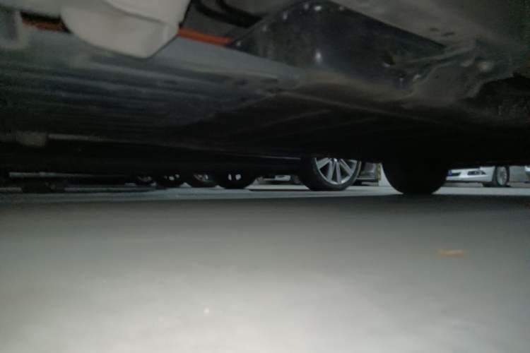 Used Wuling Hongguang New Energy 2024 All-Electric Model 300KM Standard Version Chassis Rear Right