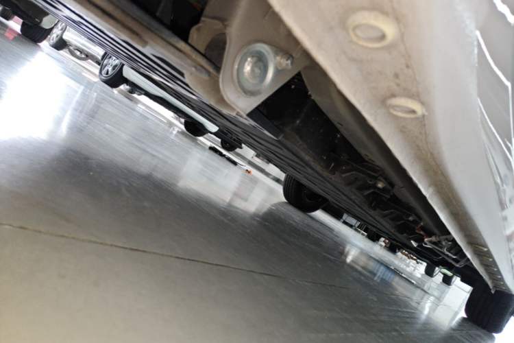 Used Wuling Hongguang New Energy 2024 All-Electric Model 300KM Standard Version Chassis Rear Right