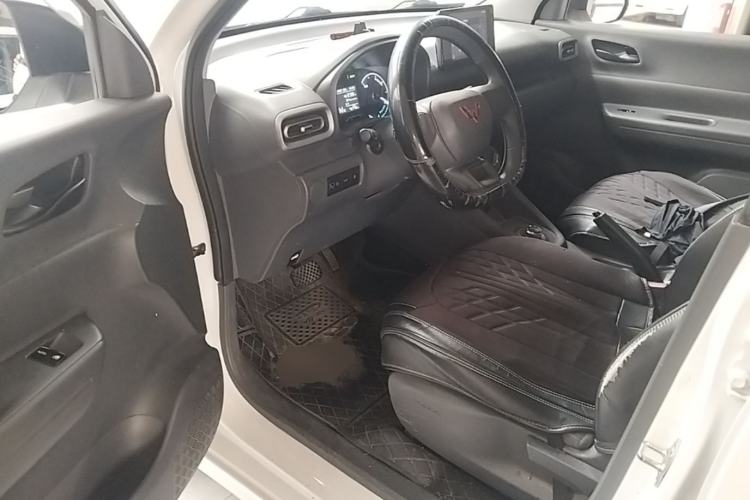 Used Wuling Hongguang New Energy 2024 All-Electric Model 300KM Standard Version Driver Seat