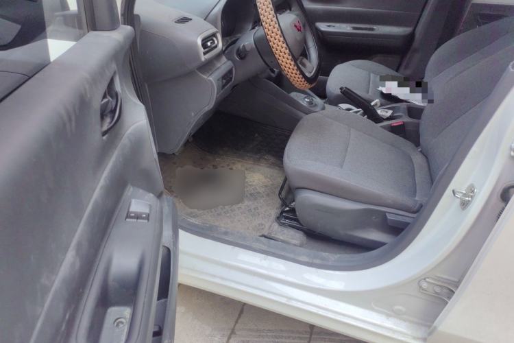 Used Wuling Hongguang New Energy 2024 All-Electric Model 300KM Standard Version Driver Seat