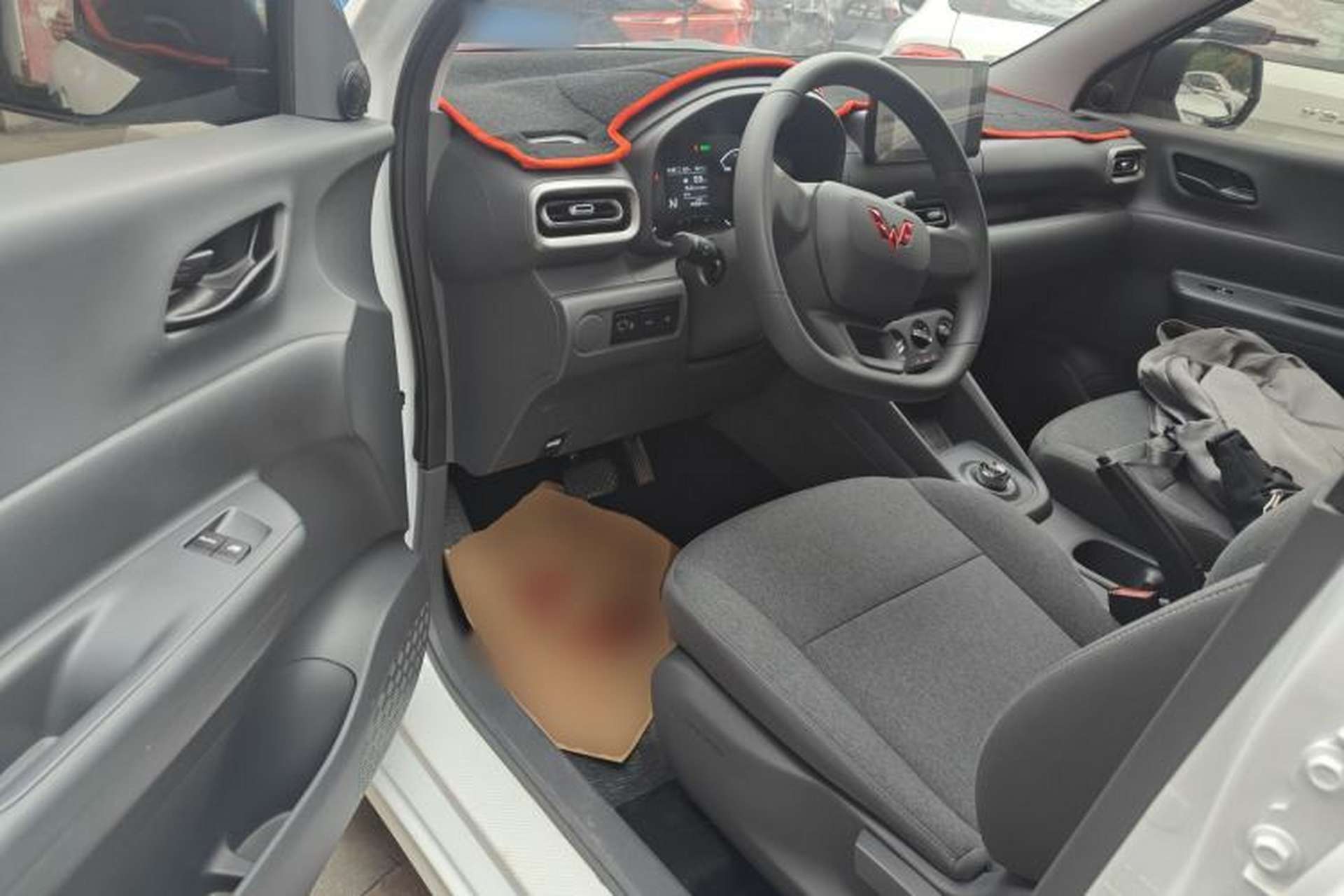 Used Wuling Hongguang New Energy 2024 All-Electric Model 300KM Standard Version Driver Seat