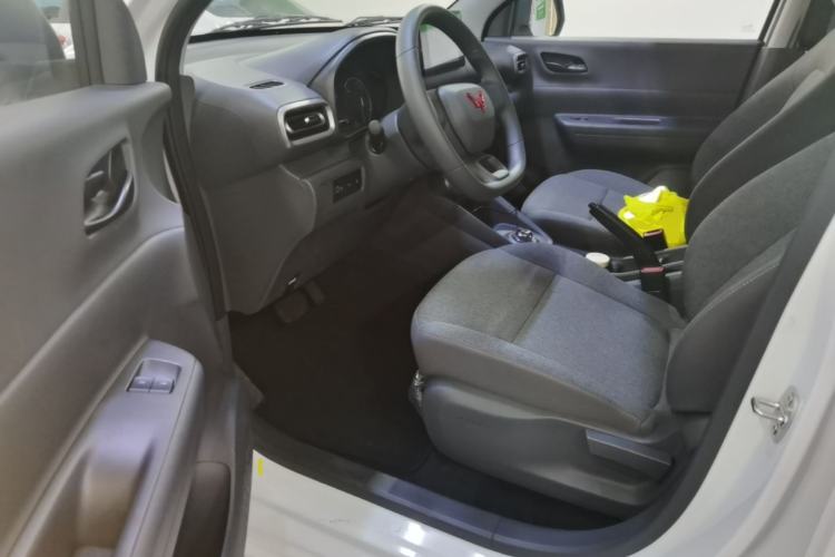 Used Wuling Hongguang New Energy 2024 All-Electric Model 300KM Standard Version Driver Seat