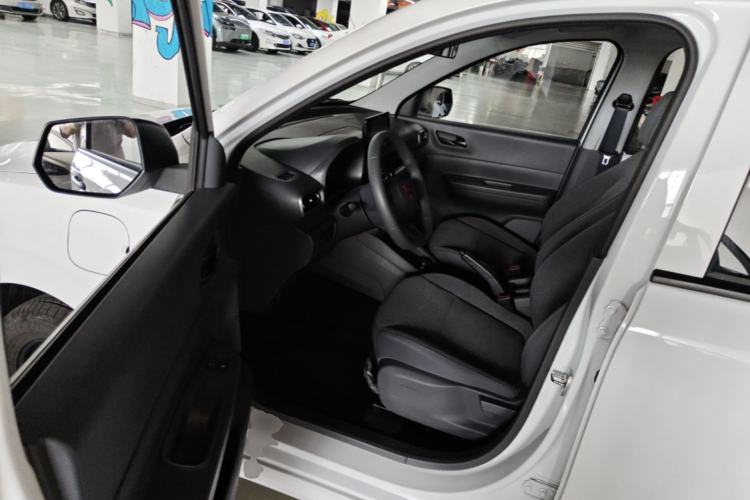 Used Wuling Hongguang New Energy 2024 All-Electric Model 300KM Standard Version Driver Seat