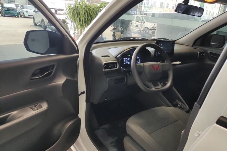 Used Wuling Hongguang New Energy 2024 All-Electric Model 300KM Standard Version Driver Seat