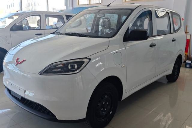 Used Wuling Hongguang New Energy 2024 All-Electric Model 300KM Practical Version