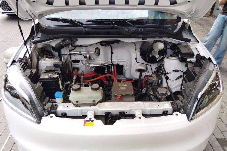 Used Wuling Hongguang New Energy 2024 All-Electric Model 300KM Practical Version Engine Bay