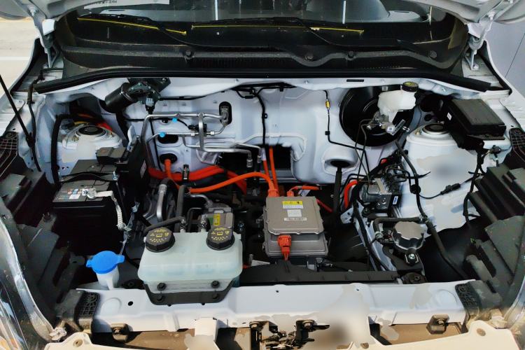 Used Wuling Hongguang New Energy 2024 All-Electric Model 300KM Practical Version Engine Bay