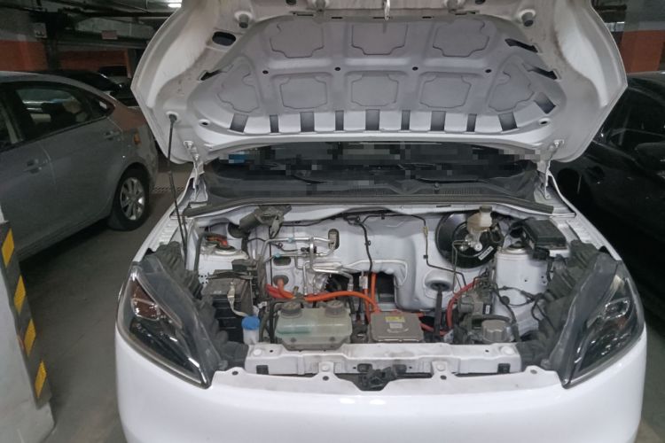 Used Wuling Hongguang New Energy 2024 All-Electric Model 300KM Standard Version Engine Bay