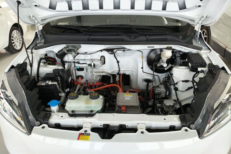 Used Wuling Hongguang New Energy 2024 All-Electric Model 300KM Standard Version Engine Bay
