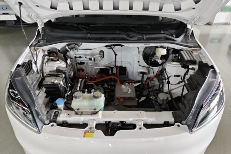 Used Wuling Hongguang New Energy 2024 All-Electric Model 300KM Standard Version Engine Bay