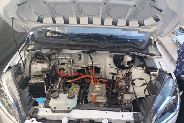 Used Wuling Hongguang New Energy 2024 All-Electric Model 300KM Standard Version Engine Bay
