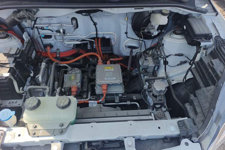 Used Wuling Hongguang New Energy 2024 All-Electric Model 300KM Practical Version Engine Bay