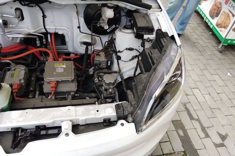 Used Wuling Hongguang New Energy 2024 All-Electric Model 300KM Practical Version Engine Bay Left