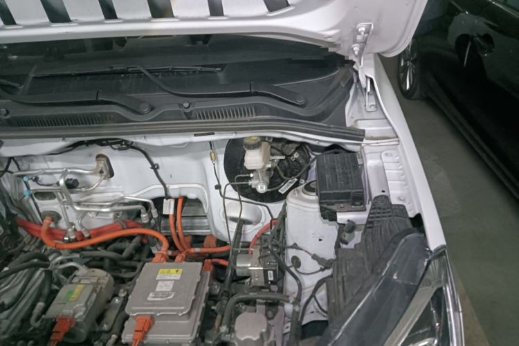 Used Wuling Hongguang New Energy 2024 All-Electric Model 300KM Standard Version Engine Bay Left