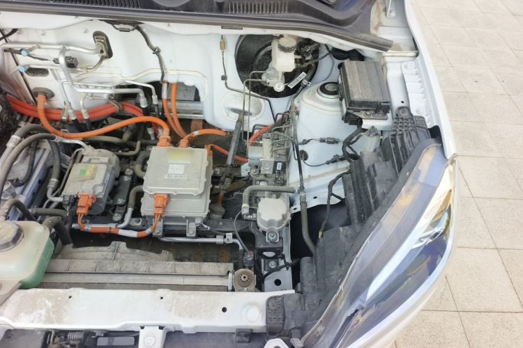 Used Wuling Hongguang New Energy 2024 All-Electric Model 300KM Standard Version Engine Bay Left