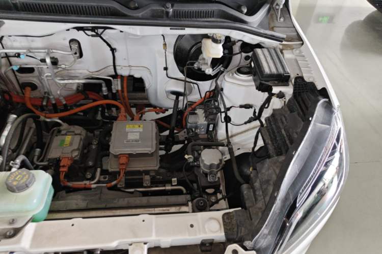 Used Wuling Hongguang New Energy 2024 All-Electric Model 300KM Standard Version Engine Bay Left