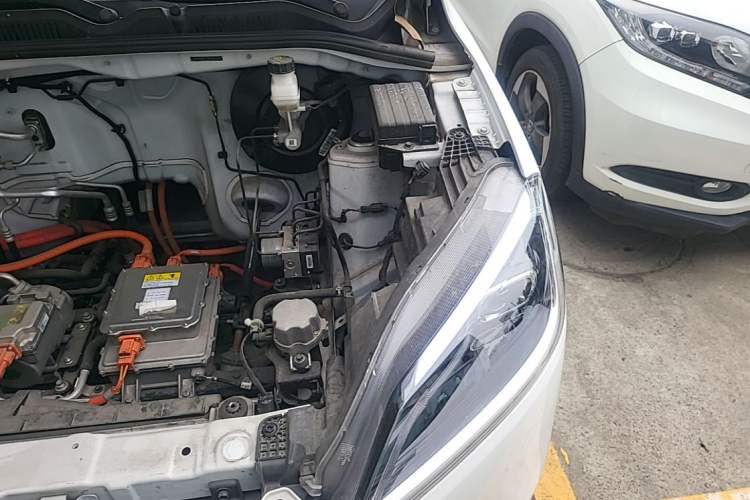 Used Wuling Hongguang New Energy 2024 All-Electric Model 300KM Practical Version Engine Bay Left