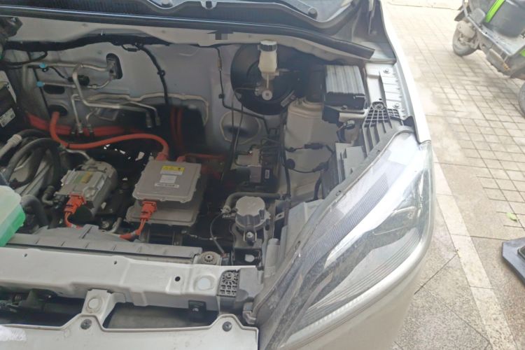 Used Wuling Hongguang New Energy 2024 All-Electric Model 300KM Standard Version Engine Bay Left