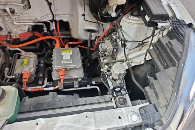 Used Wuling Hongguang New Energy 2024 All-Electric Model 300KM Standard Version Engine Bay Left