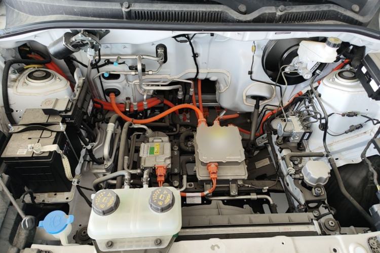 Used Wuling Hongguang New Energy 2024 All-Electric Model 300KM Standard Version Engine Bay