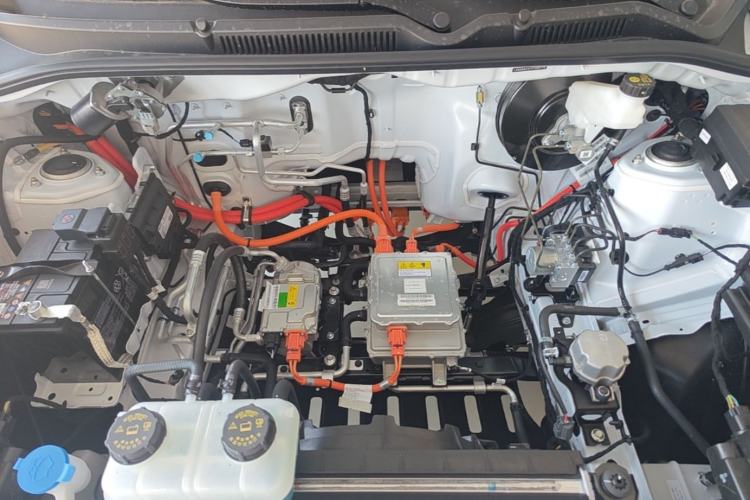 Used Wuling Hongguang New Energy 2024 All-Electric Model 300KM Practical Version Engine Bay