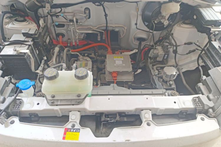 Used Wuling Hongguang New Energy 2024 All-Electric Model 300KM Standard Version Engine Bay