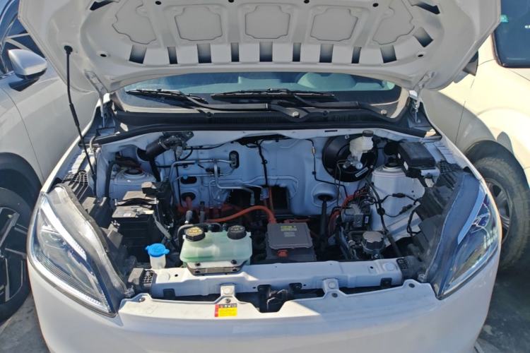 Used Wuling Hongguang New Energy 2024 All-Electric Model 300KM Standard Version Engine Bay