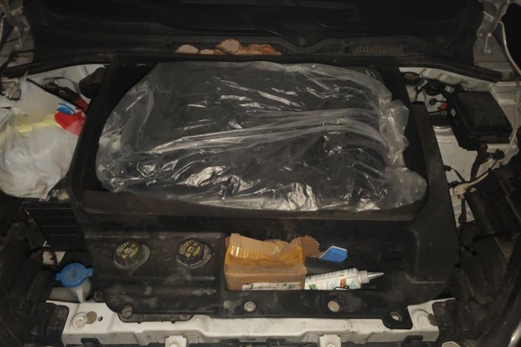 Used Wuling Hongguang New Energy 2024 All-Electric Model 300KM Standard Version Engine Bay