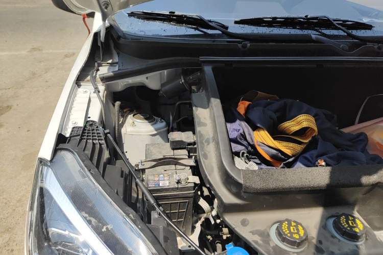 Used Wuling Hongguang New Energy 2024 All-Electric Model 300KM Practical Version Engine Bay Right