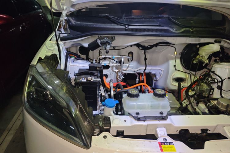 Used Wuling Hongguang New Energy 2024 All-Electric Model 300KM Practical Version Engine Bay Right