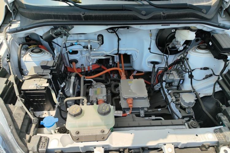 Used Wuling Hongguang New Energy 2024 All-Electric Model 300KM Standard Version Engine Bay