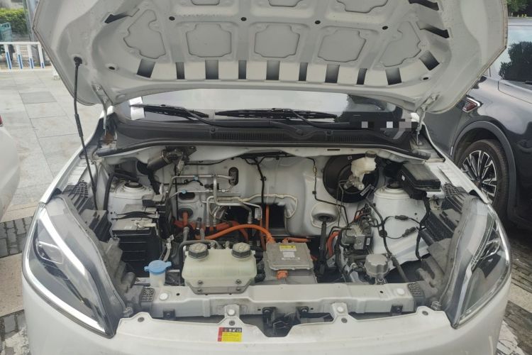 Used Wuling Hongguang New Energy 2024 All-Electric Model 300KM Standard Version Engine Bay