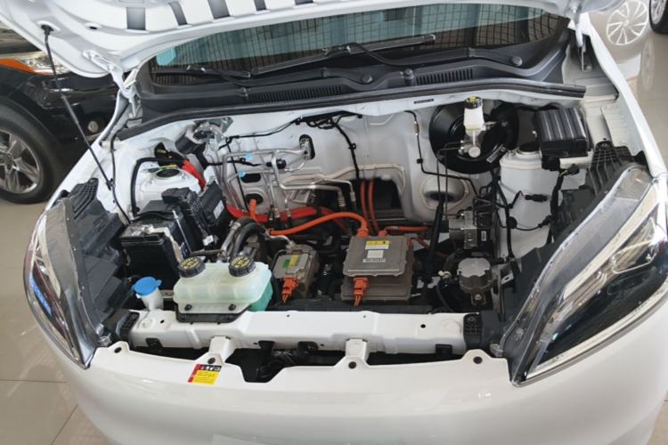 Used Wuling Hongguang New Energy 2024 All-Electric Model 300KM Standard Version Engine Bay