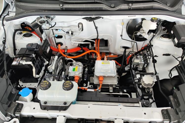 Used Wuling Hongguang New Energy 2024 All-Electric Model 300KM Practical Version Engine Bay