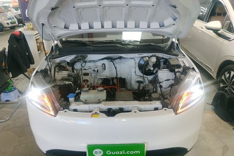 Used Wuling Hongguang New Energy 2024 All-Electric Model 300KM Standard Version Engine Bay