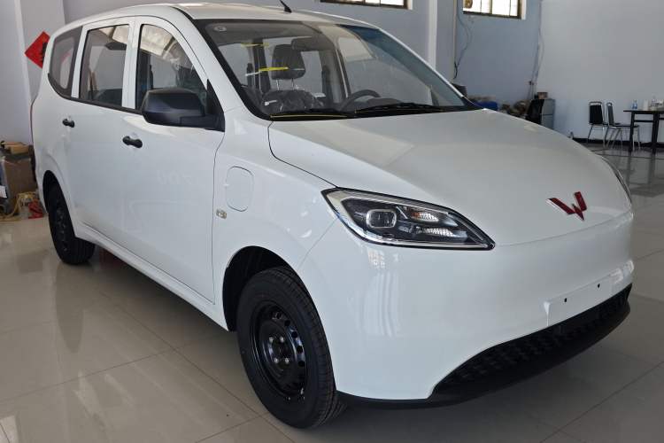 Used Wuling Hongguang New Energy 2024 All-Electric Model 300KM Practical Version Exterior 1