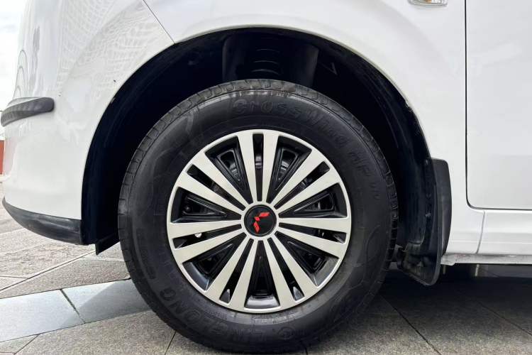 Used Wuling Hongguang New Energy 2024 All-Electric Model 300KM Standard Version Exterior 10