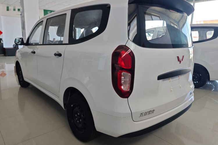Used Wuling Hongguang New Energy 2024 All-Electric Model 300KM Practical Version Exterior 2