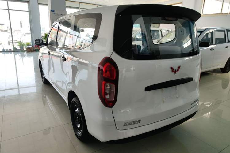Used Wuling Hongguang New Energy 2024 All-Electric Model 300KM Practical Version Exterior 2