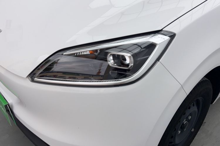Used Wuling Hongguang New Energy 2024 All-Electric Model 300KM Practical Version Exterior 3