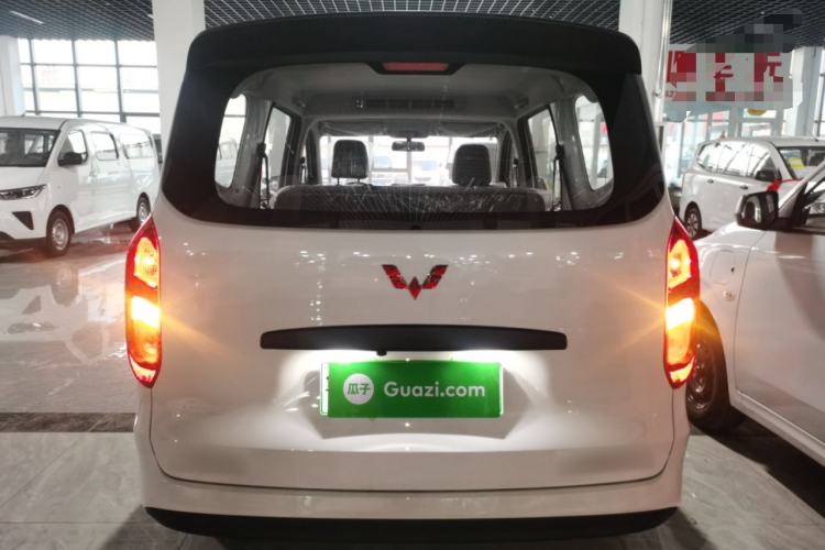 Used Wuling Hongguang New Energy 2024 All-Electric Model 300KM Standard Version Exterior 4