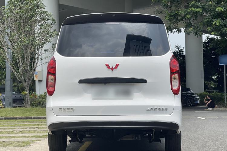 Used Wuling Hongguang New Energy 2024 All-Electric Model 300KM Standard Version Exterior 4