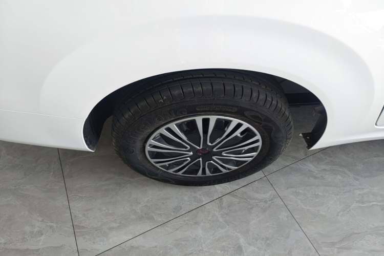 Used Wuling Hongguang New Energy 2024 All-Electric Model 300KM Standard Version Exterior 5